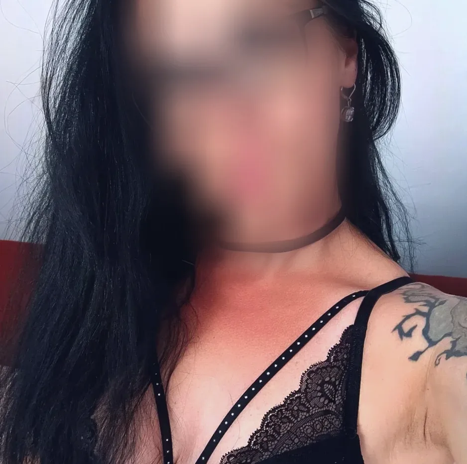 Chiara, 36