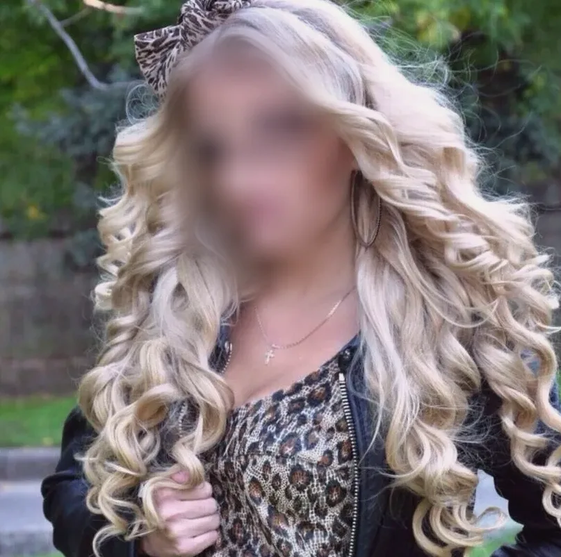 Helena, 30