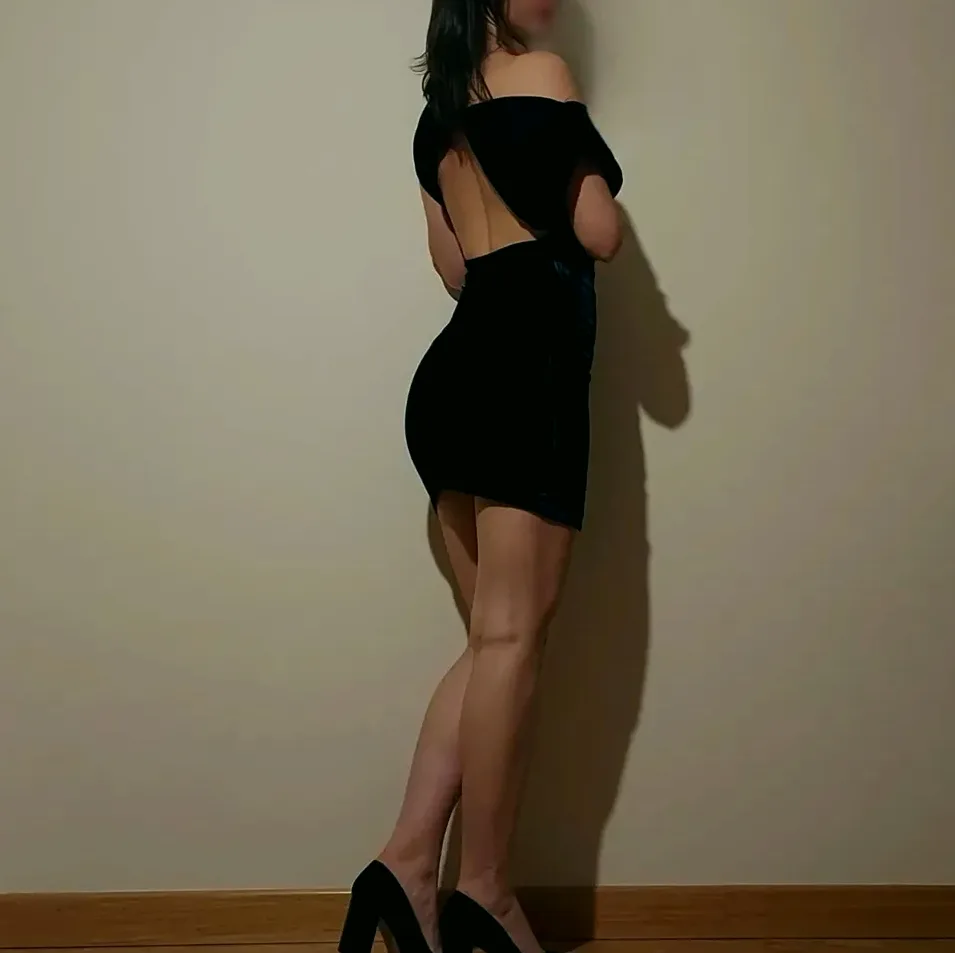 Leonie, 29
