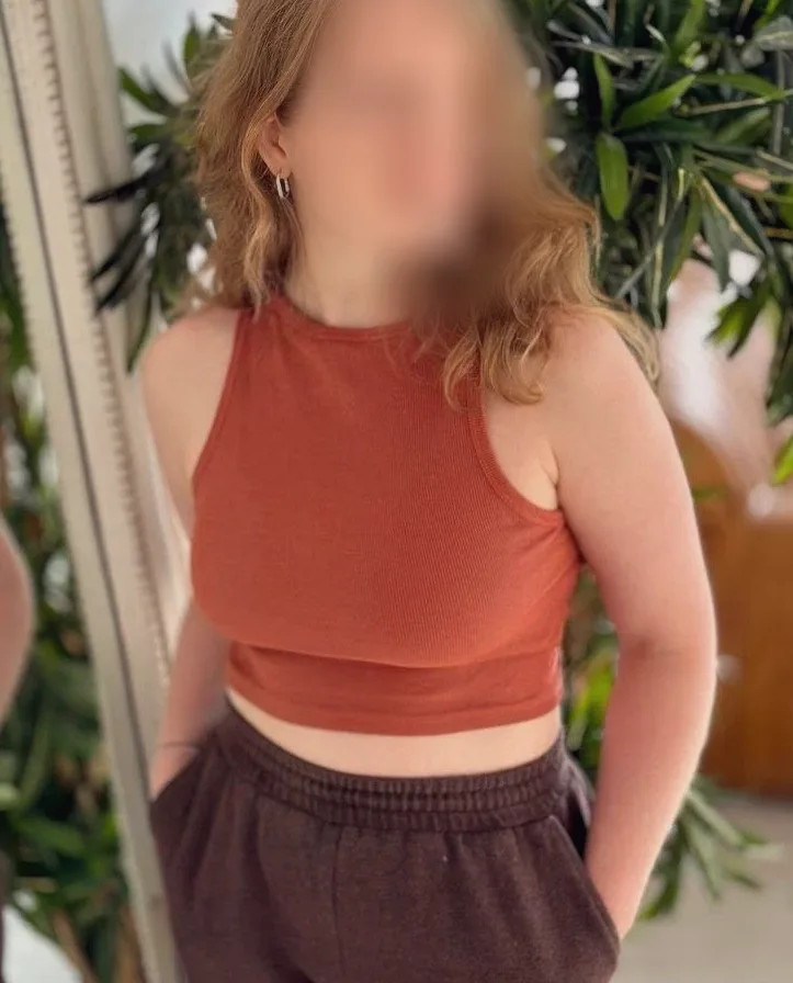 Marie, 27